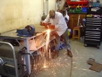  Bernie using the gas axe to cut up some 20mm plate to make the top mounts